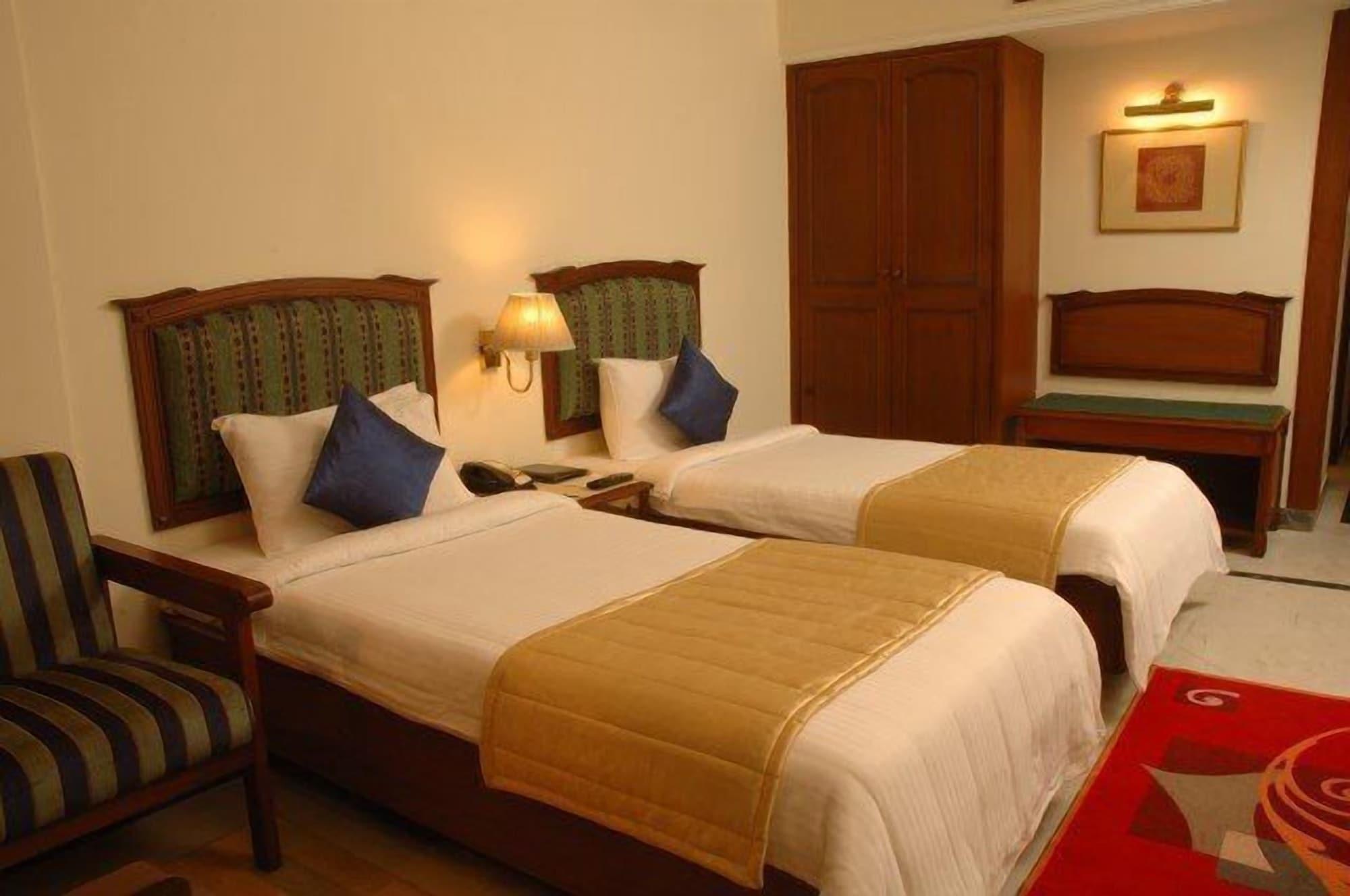 Radha Regent, 3* Chennai