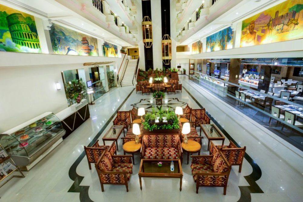 Radha Regent, Hotel 3*