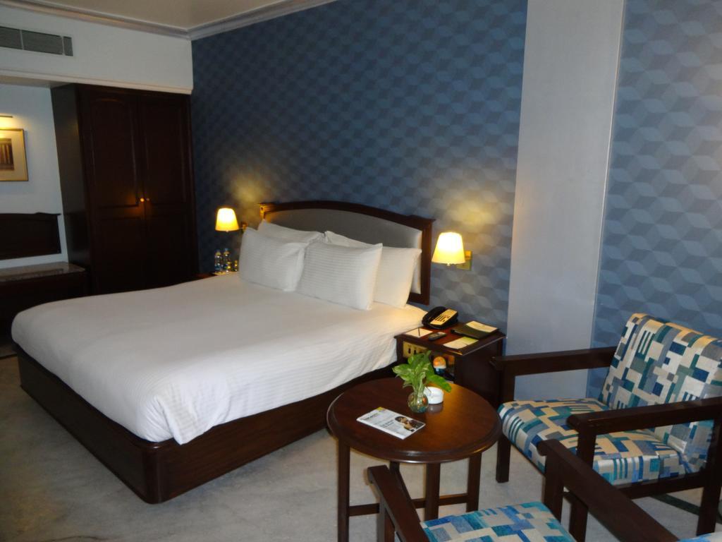 Radha Regent, 3* Chennai